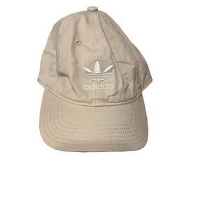Adjustable UNISEX ADIDAS tan/cream colored hat OSFM Good Condition